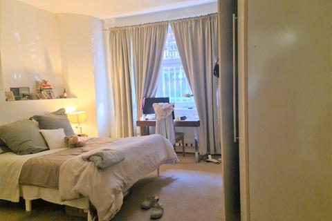 6 bedroom flat to rent, Hyde Park Mansions, Cabbell Street, London, NW1