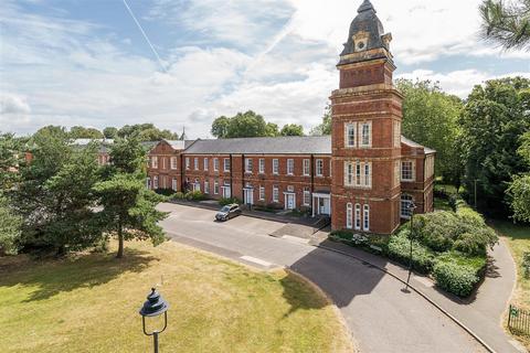 12, South Grange Clyst Heath, Exeter, EX2 7EY
