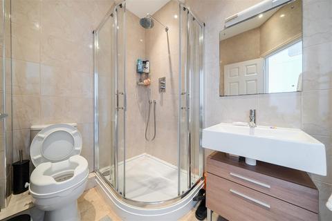 12, South Grange Clyst Heath, Exeter, EX2 7EY