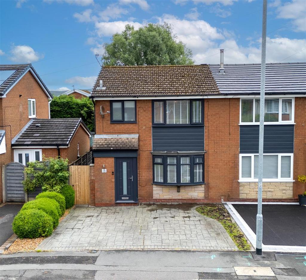 Nuttall Lane, Ramsbottom, Bury 3 bed semidetached house for sale £