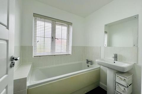 18 Castle View, Hythe, CT21 4BF