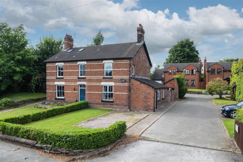 2 bedroom semi-detached house for sale, Chester Road, Kelsall