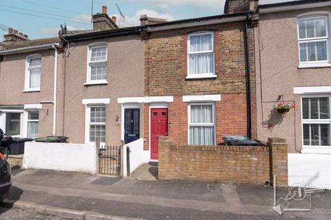 2 bedroom house for sale, Mead Road, Gravesend