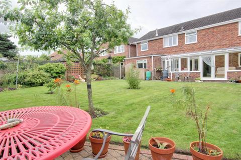 4 bedroom detached house for sale, Mill Street, Hutton, Driffield