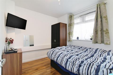 2 bedroom apartment to rent, Cridland Street | Stratford | London