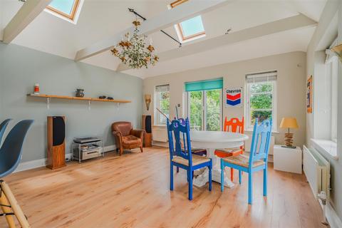 Trade Winds Level Mare Lane, Eastergate, Chichester, PO20 3SA