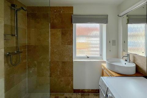Flat 10, The Anchorage Belvedere Road, Burnham-on-crouch, CM0 8AJ