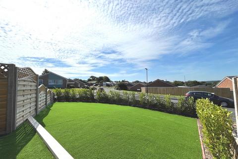 2 bedroom detached bungalow for sale, Hefford Road, East Cowes