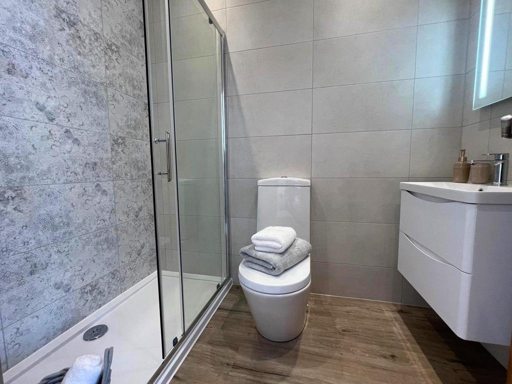 Ensuite