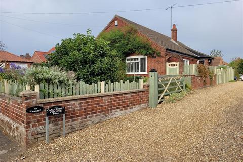 2 bedroom detached bungalow for sale, Bulls Row, Northrepps, Cromer