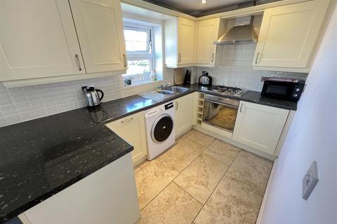 2 bedroom apartment for sale, Pye Road, Heswall, Wirral