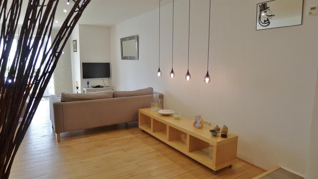 Lounge lighting