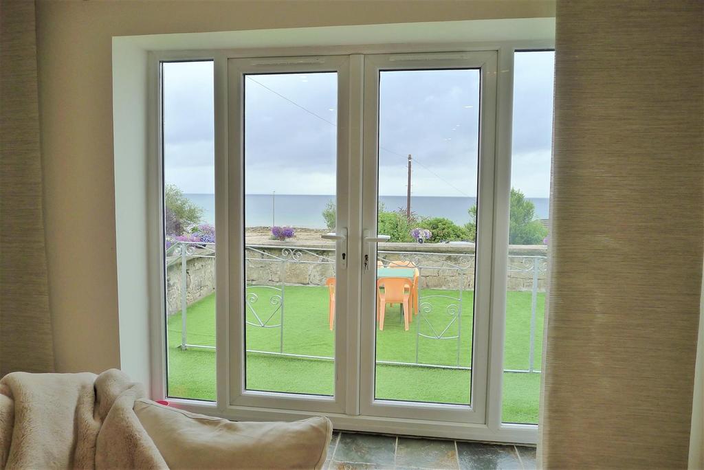 Patio doors from Lounge