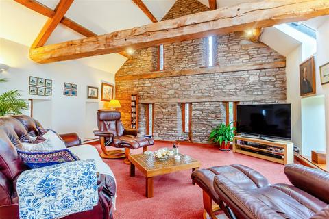 4 bedroom barn conversion for sale, Ross-On-Wye HR9