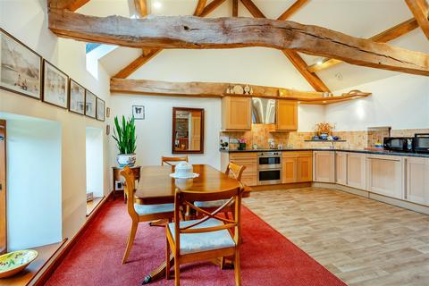 4 bedroom barn conversion for sale, Ross-On-Wye HR9