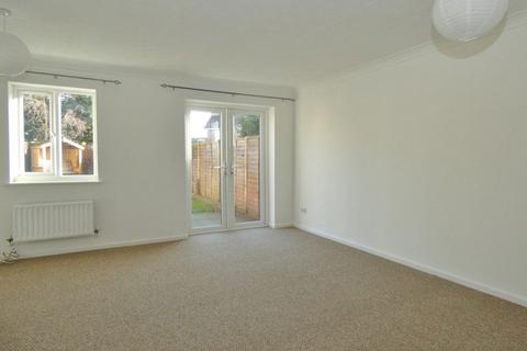 3 bedroom house to rent, Catsfield Close, East Sussex BN23