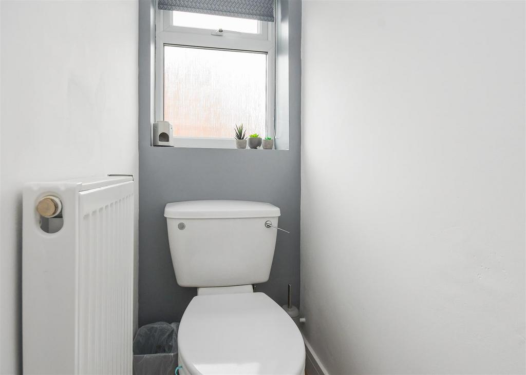 24 Hazel Grove - Guest Cloakroom.jpg