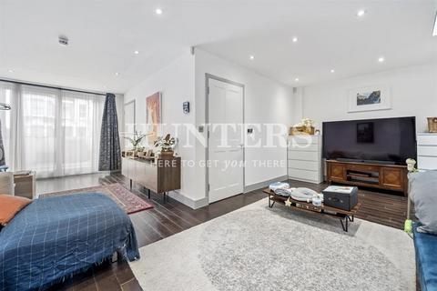 4 bedroom end of terrace house to rent, Westbere Road, West Hampstead, London, NW2