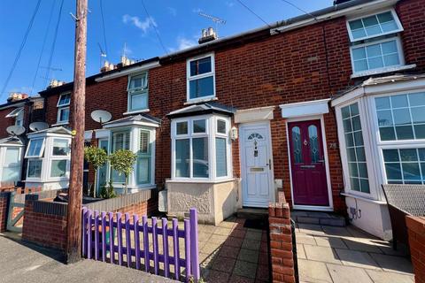 24 Queens Road, Burnham-on-crouch, CM0 8DY