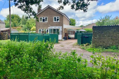 3 bedroom detached house for sale, Oaklea Road, Lydney GL15