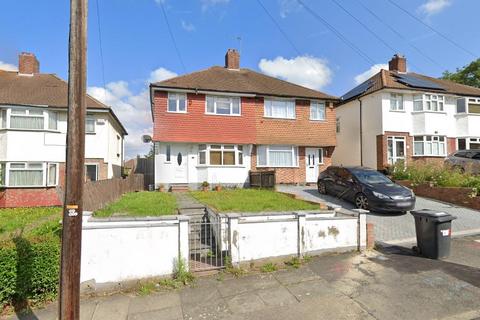 4 bedroom semi-detached house to rent, Brockman Rise, Bromley