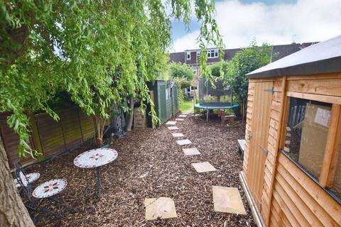 4 bedroom terraced house for sale, Harold Road, Wyken, Coventry - LARGE GARDEN AND LOFT CONVERSION