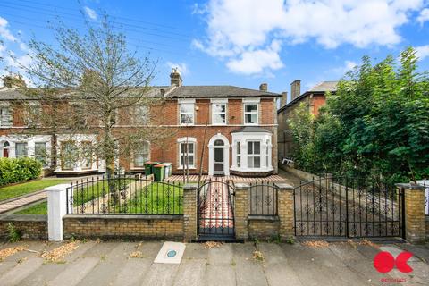 5 bedroom end of terrace house for sale, Osborne Road, Forest Gate E7