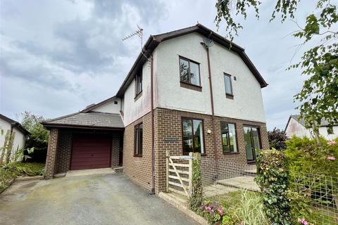 3 bedroom detached house for sale, Cwrt Y Cadno Lane, Llanilar