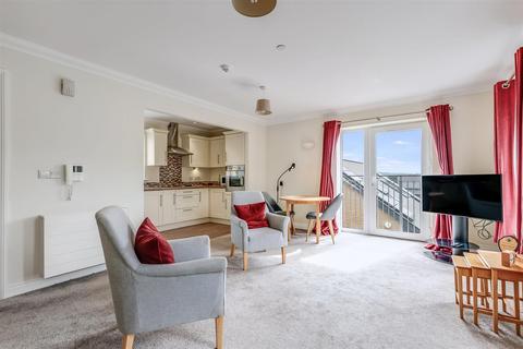 undefined, Emmandjay Court, Ben Rhydding LS29