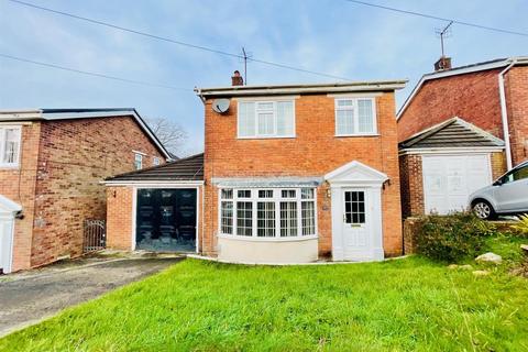 3 bedroom detached house for sale, Hilltop, Llanelli