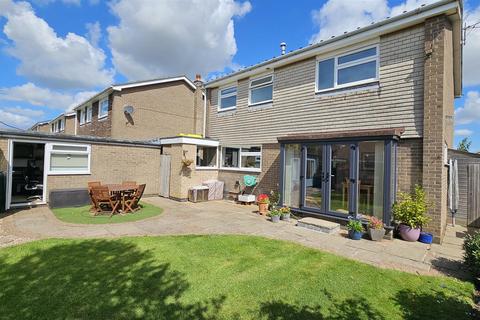 4 bedroom detached house for sale, Clarke Close, Cropwell Bishop, Nottinghamshire