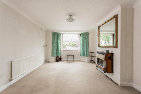 3 bedroom semi-detached house for sale, Sussex Close, York