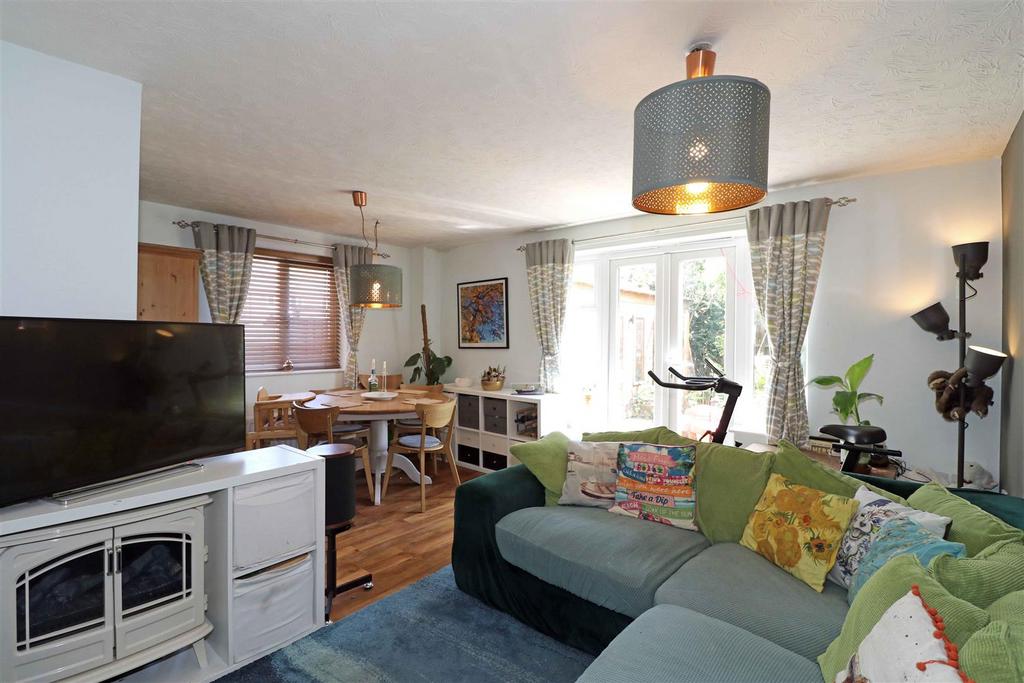 Living/Dining Room