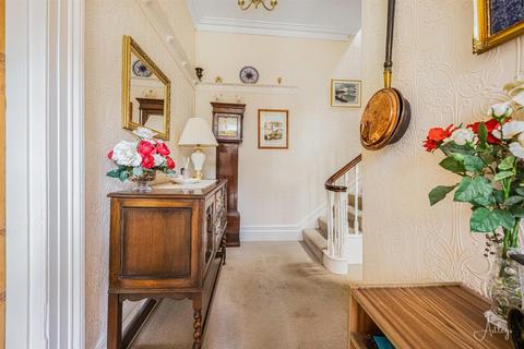 97 Lewis Road, Neath, SA11 1DJ