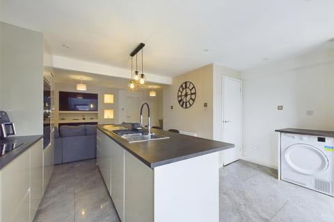 281 Tuffley Lane, Tuffley, Gloucester, GL4 0RP