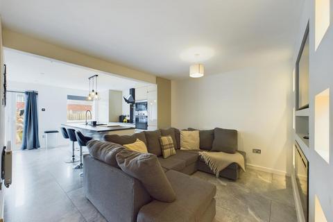 281 Tuffley Lane, Tuffley, Gloucester, GL4 0RP