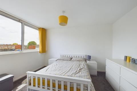 281 Tuffley Lane, Tuffley, Gloucester, GL4 0RP