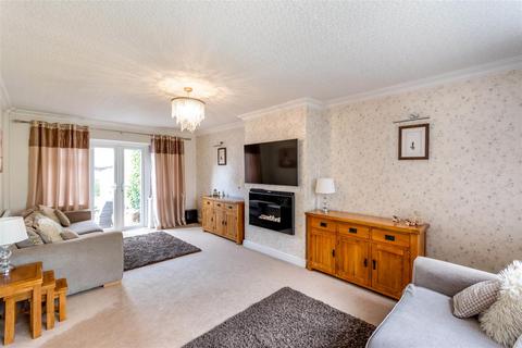 5 bedroom semi-detached house for sale, Wickersley Road, Rotherham