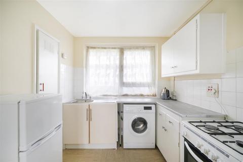 1 bedroom flat for sale, Academy Gardens, Northolt