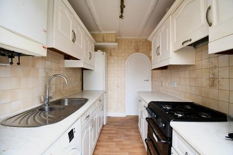 3 bedroom end of terrace house for sale, Sutherland Road, London,  E17