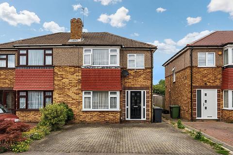 18 Gloucester Avenue, Waltham Cross, EN8 7QT
