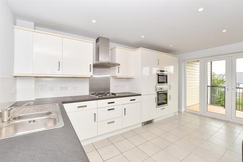 2 bedroom flat for sale, Westwood Close, Lenham, Maidstone, Kent