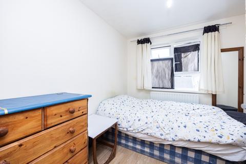 4 bedroom flat for sale, Boone Street, London SE13