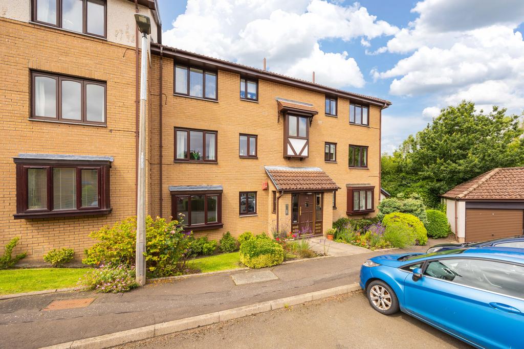 The Gallolee, Edinburgh EH13 2 bed ground floor flat - £200,000