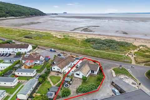 2 bedroom detached bungalow for sale, Beach Road, Kewstoke, Weston-Super-Mare, BS22