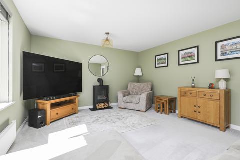 10 Alexander Gardens, Dunbar, EH42 1ZS