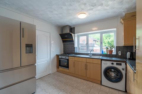 3 bedroom end of terrace house to rent, Newman Way, Rednal, Birmingham, West Midlands, B45
