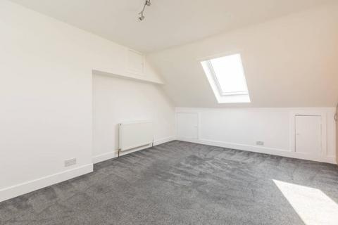 207 Calder Road, Edinburgh, EH11 4RG