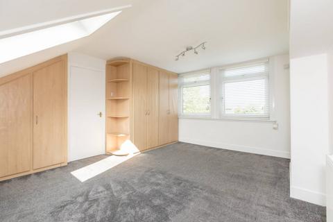 207 Calder Road, Edinburgh, EH11 4RG