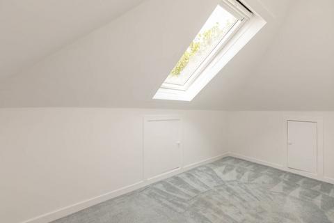 207 Calder Road, Edinburgh, EH11 4RG